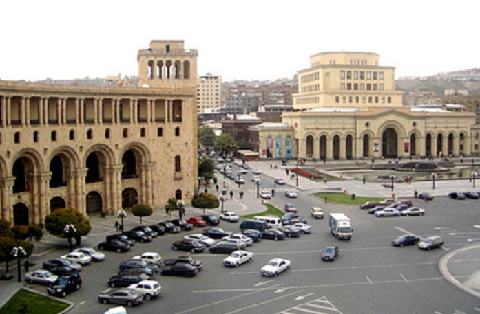 Russian weapons loan “insufficient” for Armenia